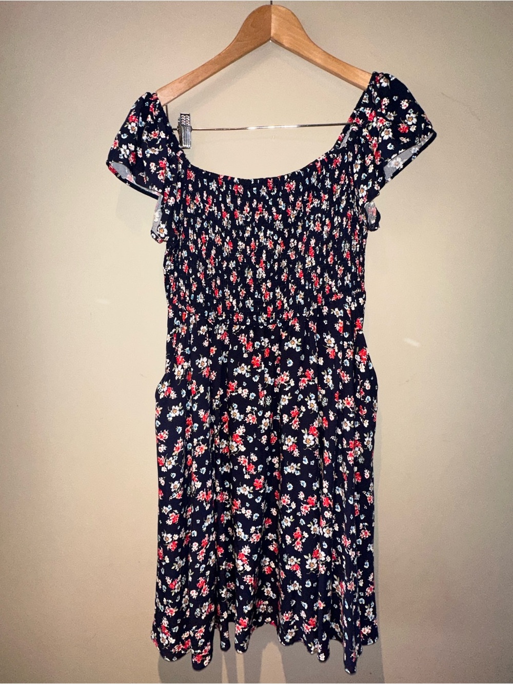 Torrid mini challis skater dress Navy Red White Floral Sundress size 0 (12)